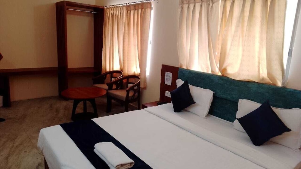 hotel sagar tarang berries group