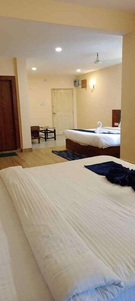 hotel sagar tarang berries group