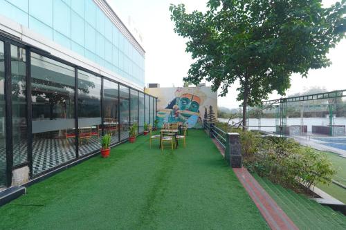 krishna valley wellness resort vrindavan