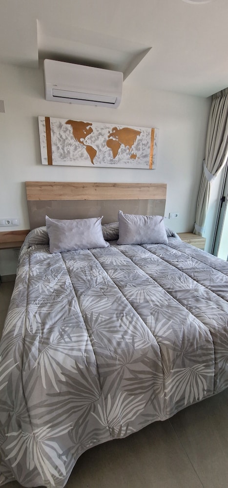 apartamentos oasis de la cala