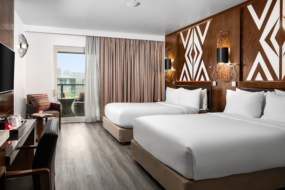 crowne plaza fiji nadi bay resort and spa an ihg hotel