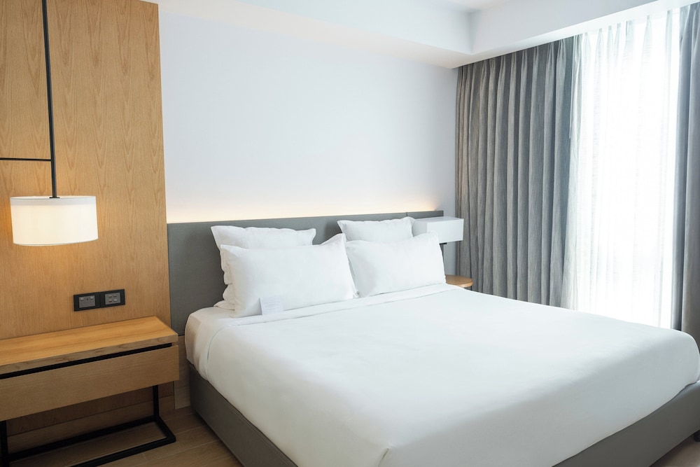 crowne plaza fiji nadi bay resort and spa an ihg hotel