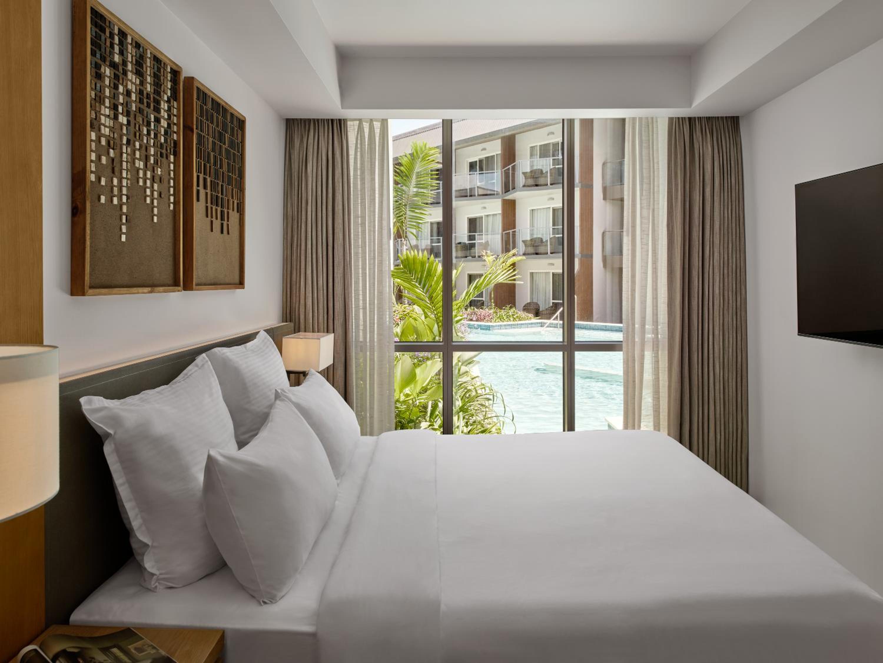 crowne plaza fiji nadi bay resort and spa an ihg hotel