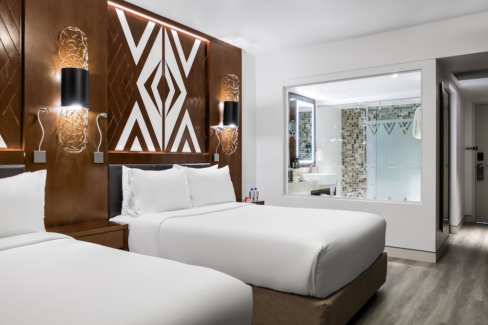 crowne plaza fiji nadi bay resort and spa an ihg hotel