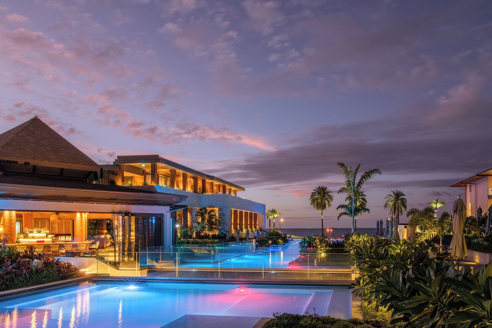 crowne plaza fiji nadi bay resort and spa an ihg hotel