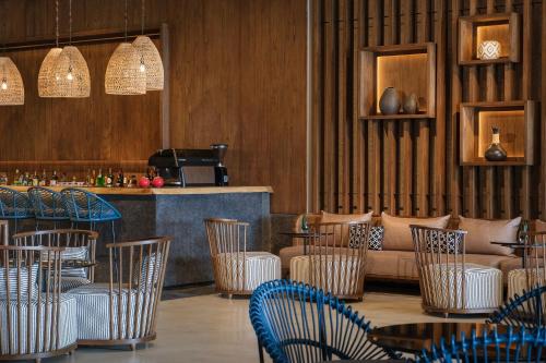 crowne plaza fiji nadi bay resort and spa an ihg hotel