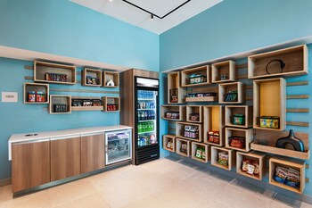 element albuquerque uptown