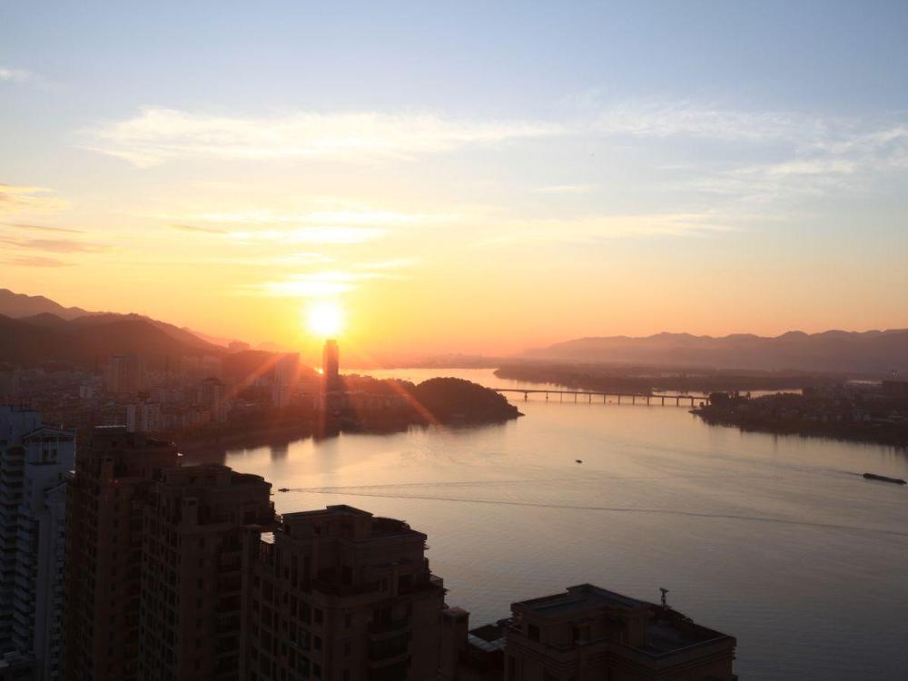 fuyang international trade center hotel