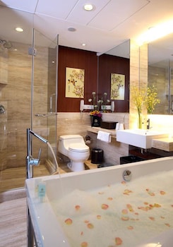 fuyang international trade center hotel