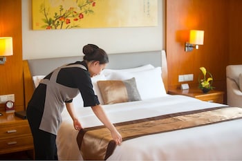 fuyang international trade center hotel