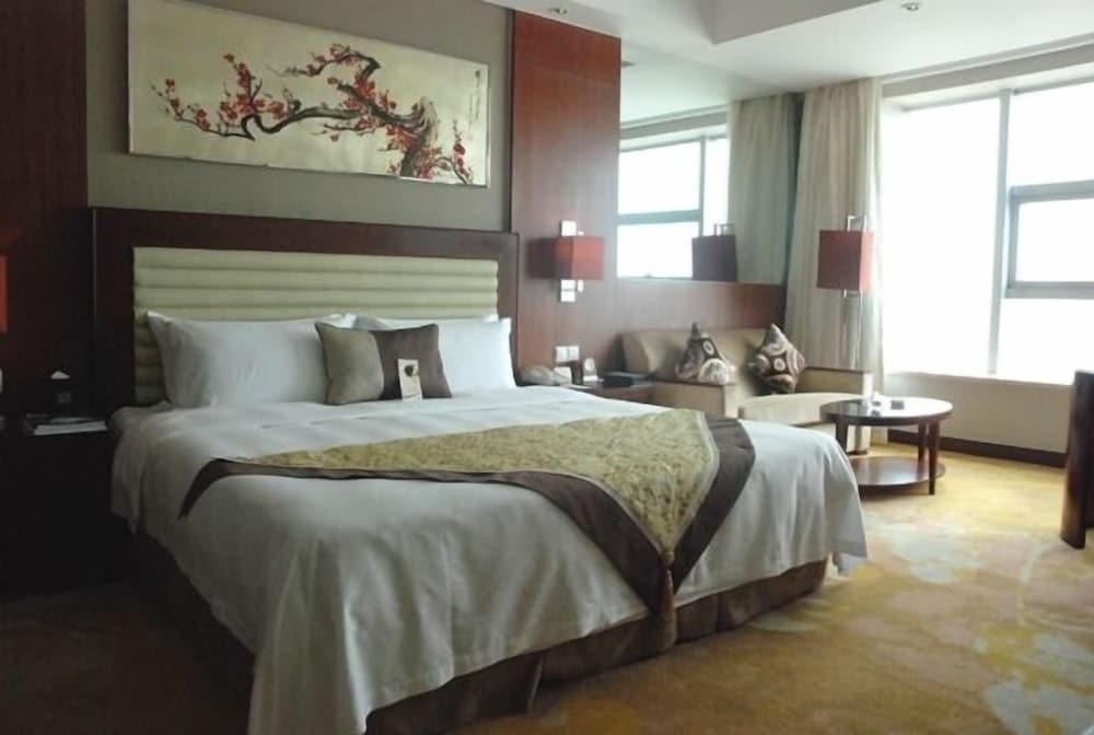 fuyang international trade center hotel