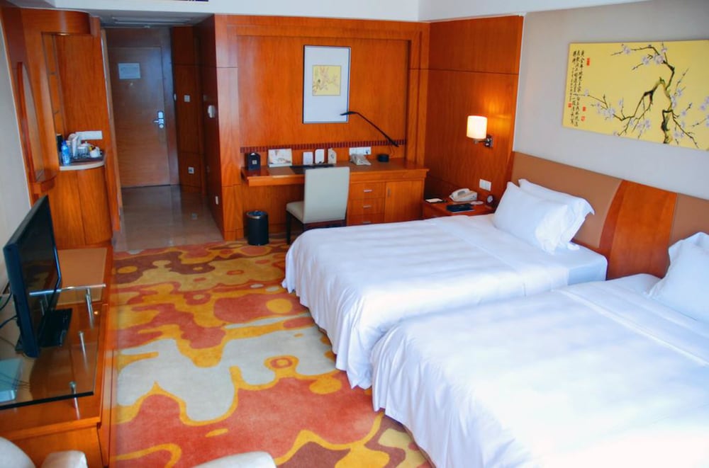 fuyang international trade center hotel