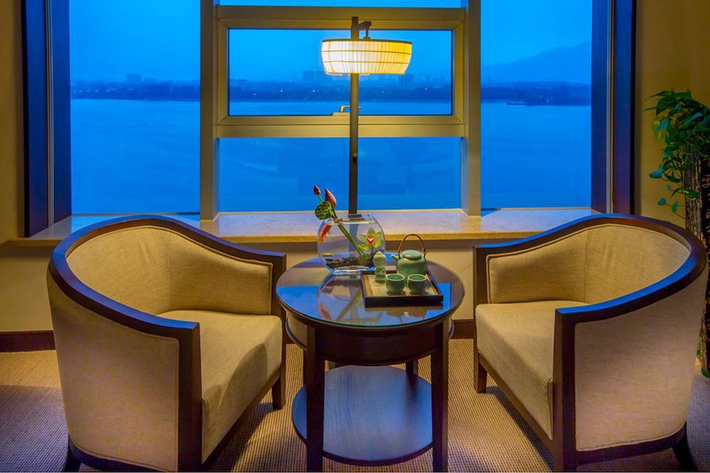 fuyang international trade center hotel