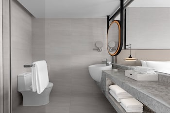 courtyard by marriott bangkok suvarnabhumi airport