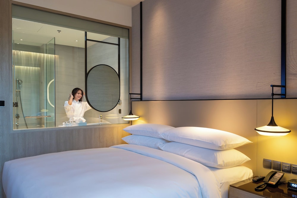 courtyard by marriott bangkok suvarnabhumi airport