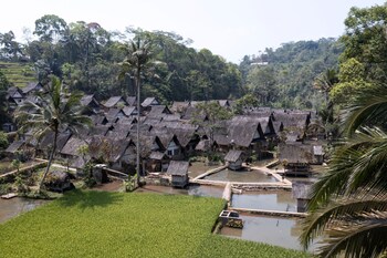 alhambra hotel and convention bw signature collection