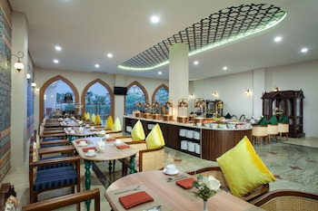 alhambra hotel and convention bw signature collection