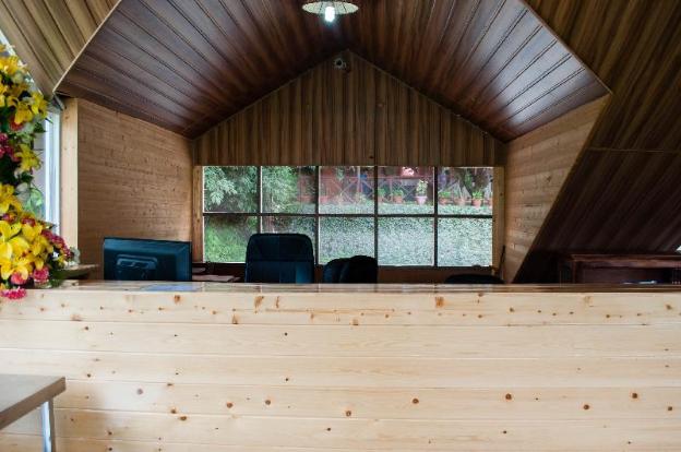 oakwood hamlet resort shoghi shimla