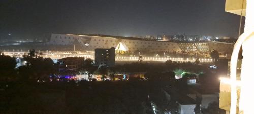 pyramids grand museum inn