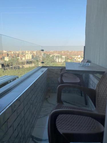 pyramids grand museum inn