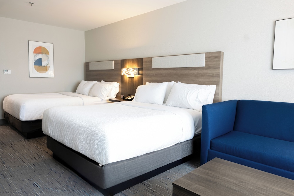 holiday inn express and suites mansfield ontario an ihg hotel