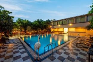 freesia resort by express inn