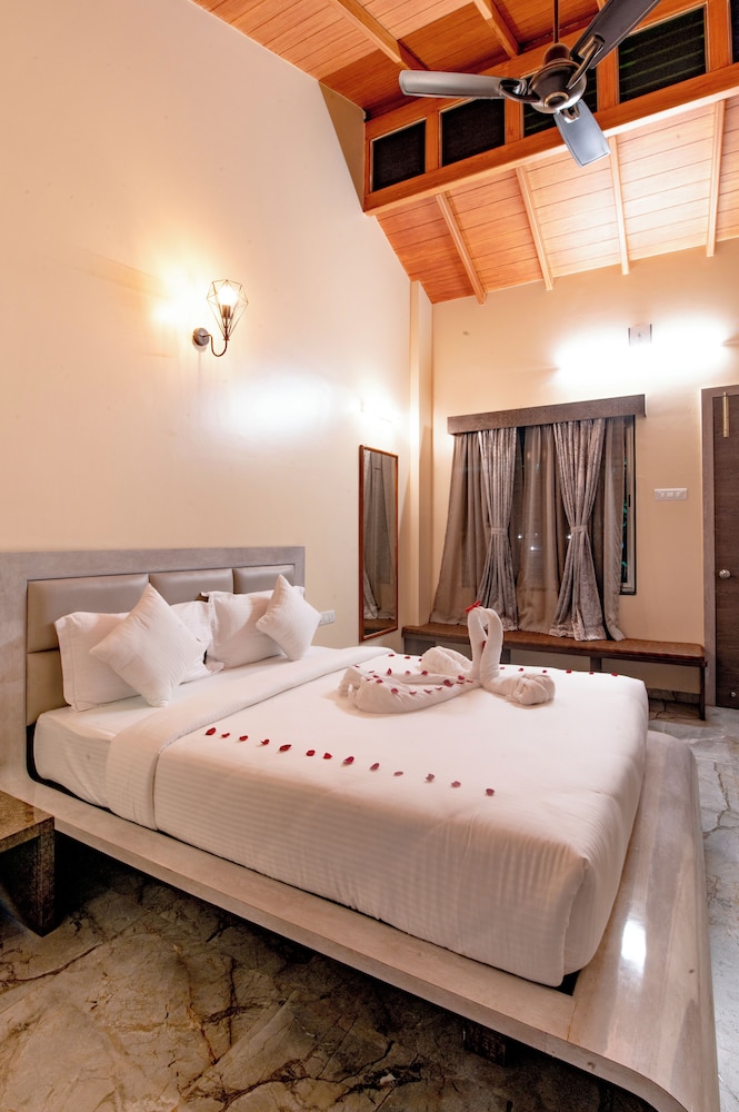 freesia resort by express inn