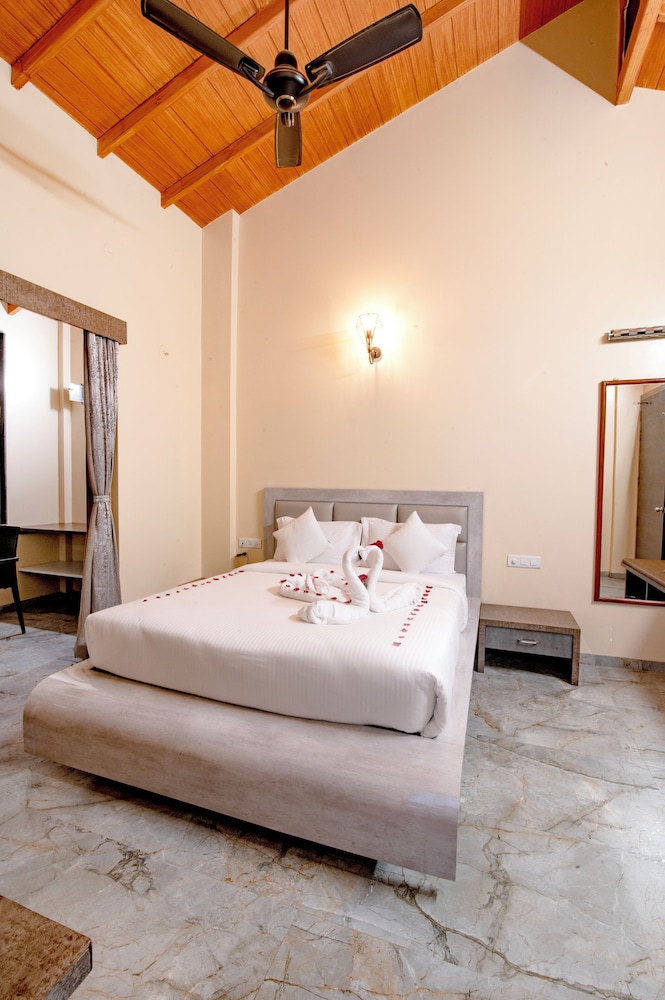 freesia resort by express inn