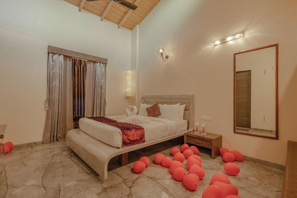 freesia resort by express inn