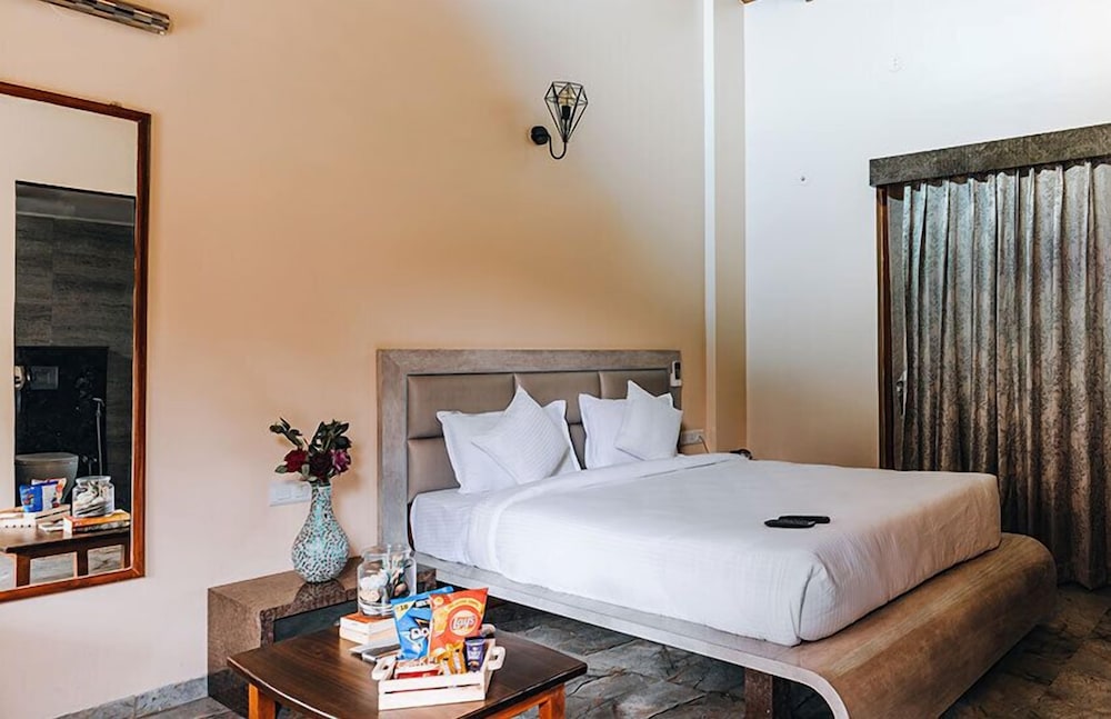 freesia resort by express inn