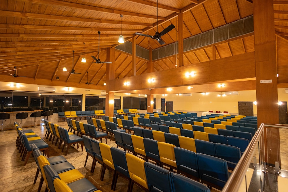 freesia resort by express inn