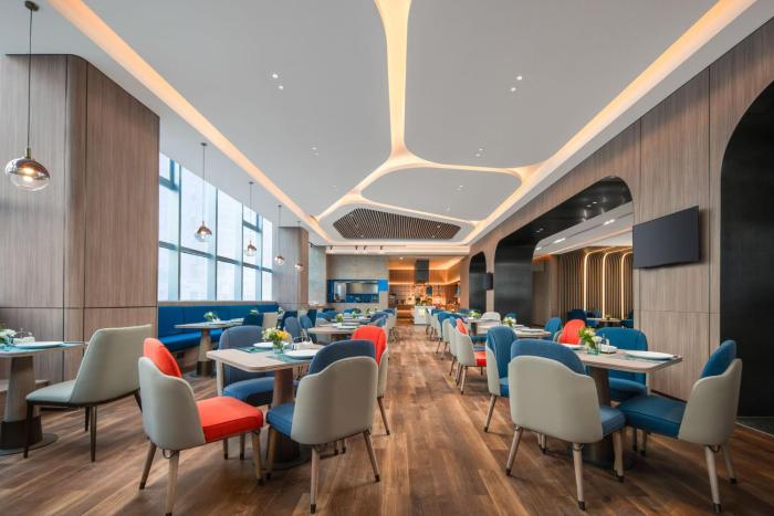 holiday inn express nanjing jiangbei wonhall mall an ihg hotel