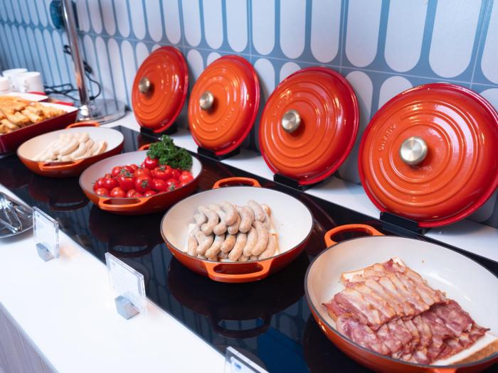 holiday inn express nanjing jiangbei wonhall mall an ihg hotel