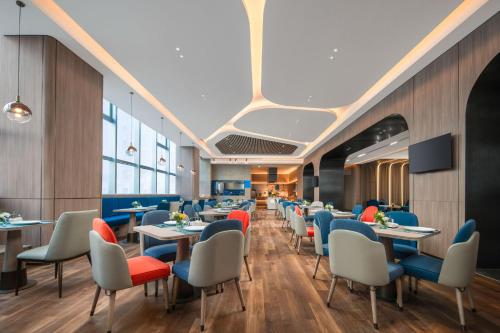 holiday inn express nanjing jiangbei wonhall mall an ihg hotel