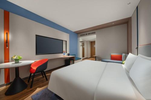 holiday inn express nanjing jiangbei wonhall mall an ihg hotel
