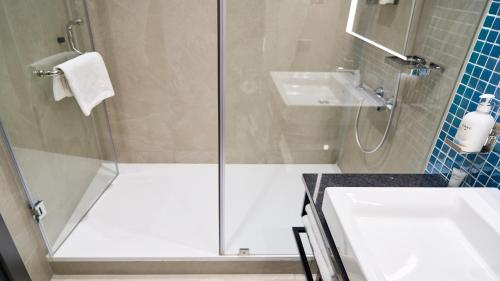 holiday inn tashkent city an ihg hotel