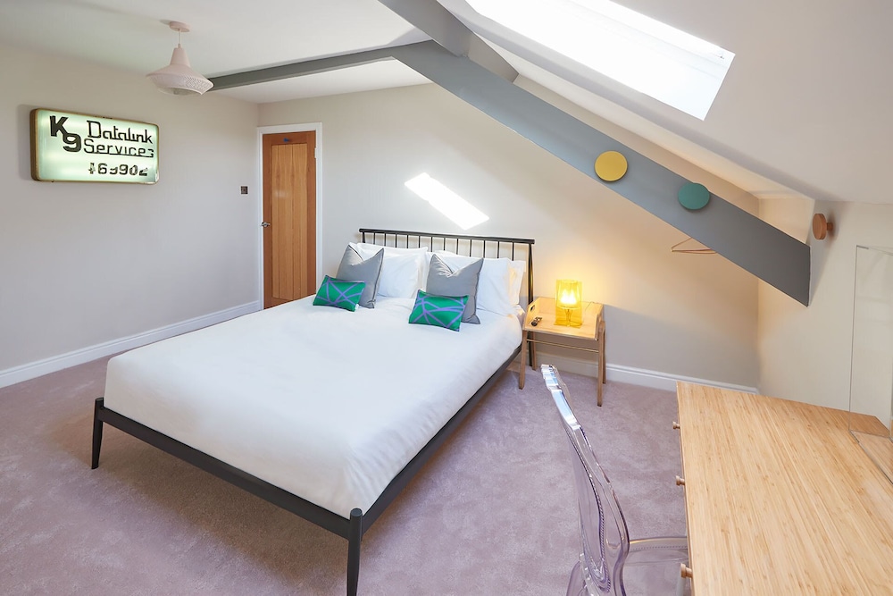 host stay the artists pad