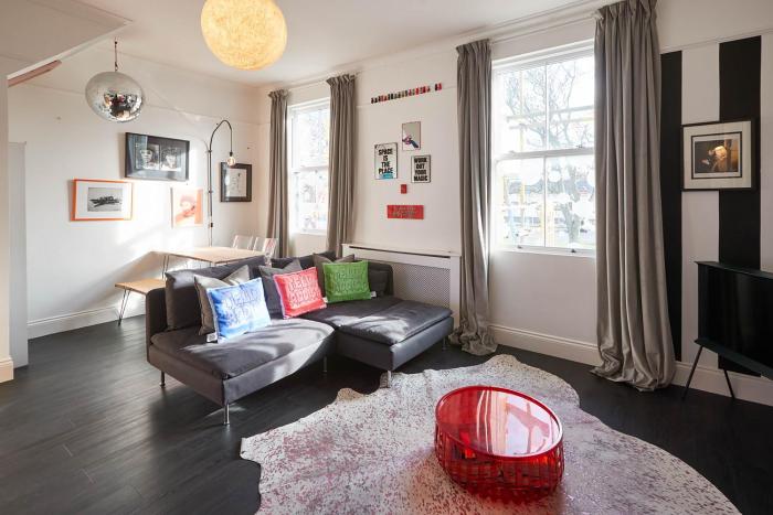 host stay the artists pad