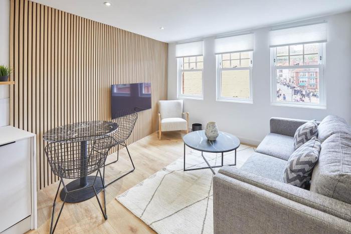 host stay cosy coastal golden lion apartments