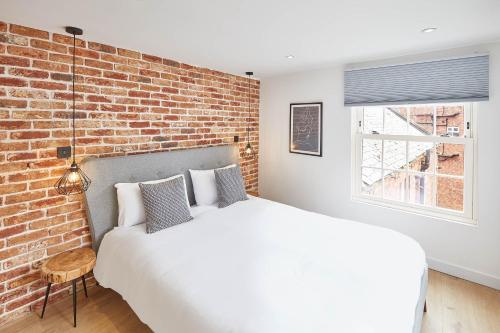 host stay cosy coastal golden lion apartments