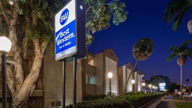 best western royal palace inn and suites