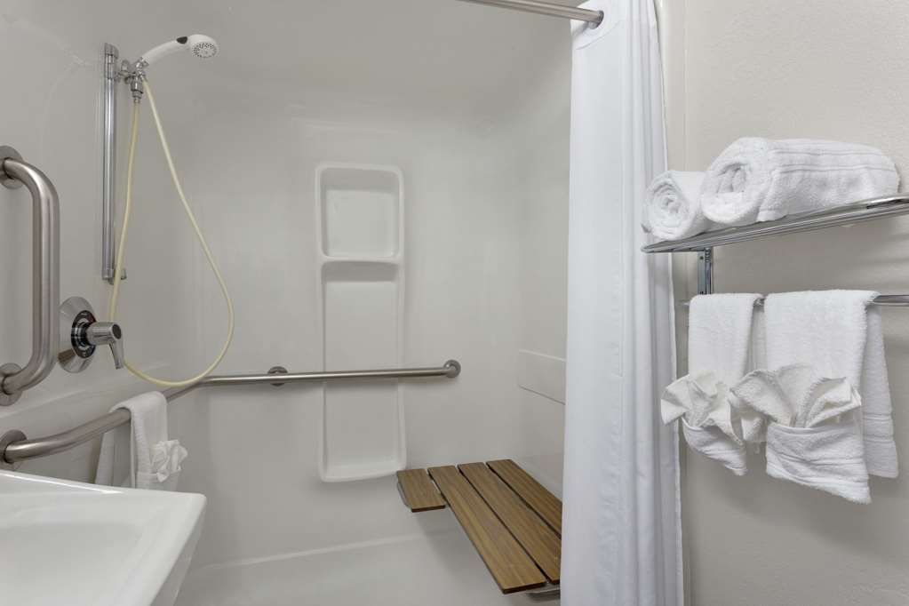 microtel inn by wyndham louisville east