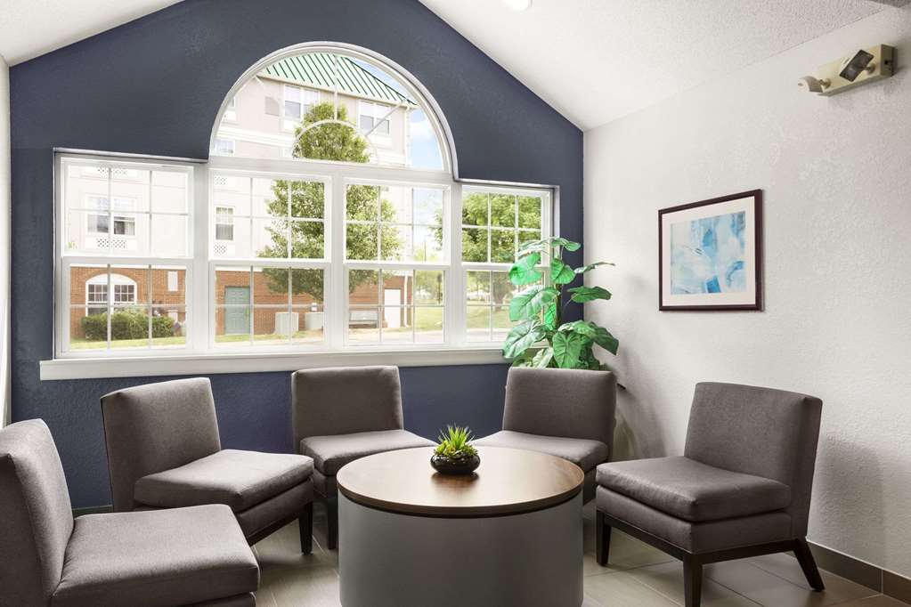 microtel inn by wyndham louisville east