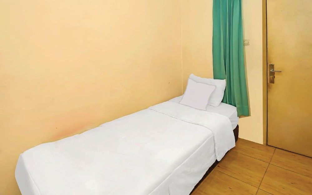 backpacker homestay cibubur by pekotel