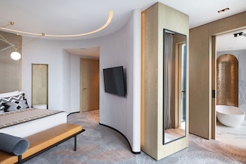 paragraph freedom square a luxury collection hotel tbilisi