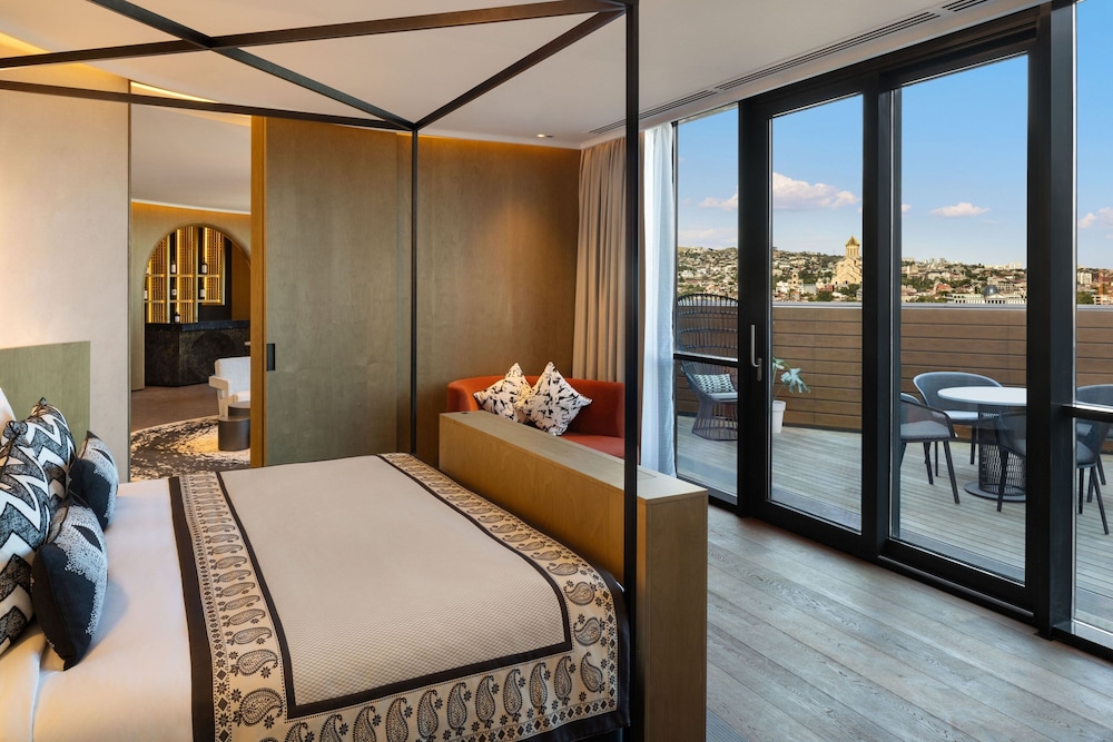 paragraph freedom square a luxury collection hotel tbilisi