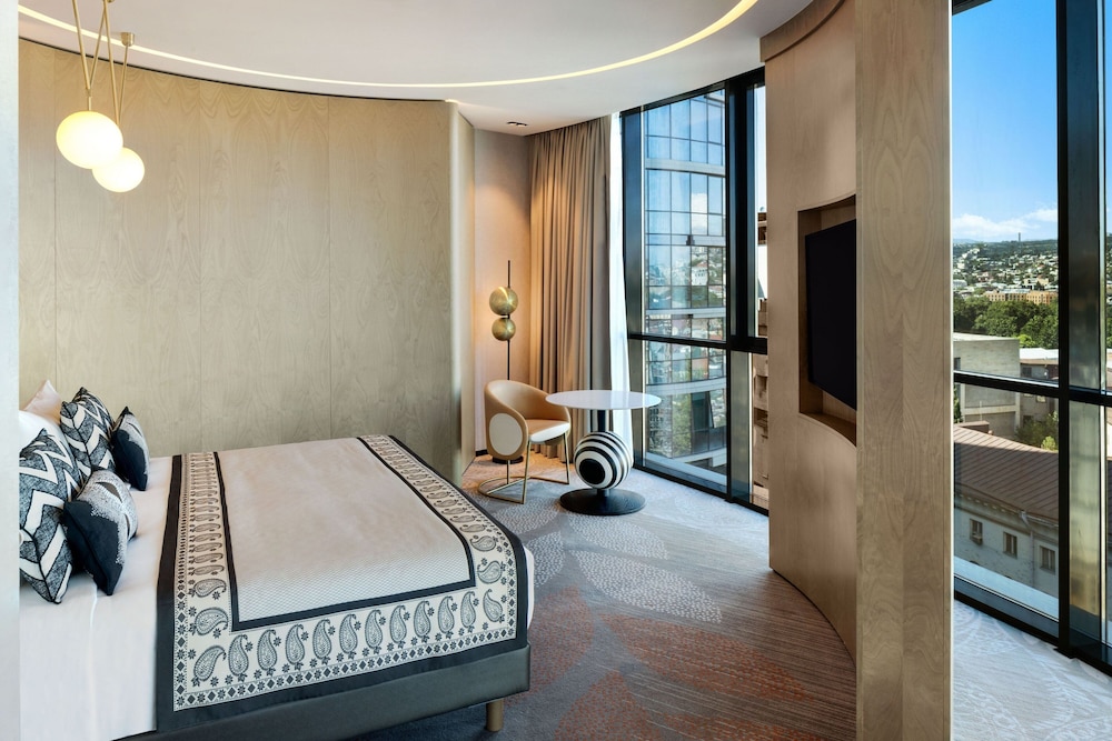paragraph freedom square a luxury collection hotel tbilisi