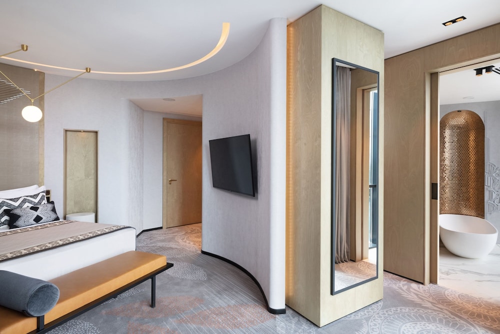 paragraph freedom square a luxury collection hotel tbilisi