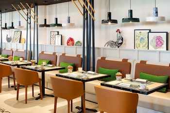 paragraph freedom square a luxury collection hotel tbilisi