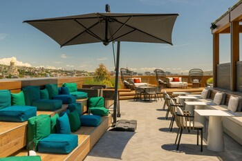 paragraph freedom square a luxury collection hotel tbilisi